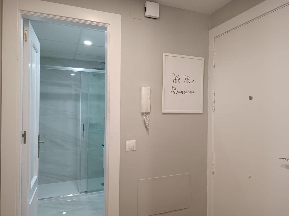 New! Luxury City Center & 2 Balconies Malaga Exterior photo
